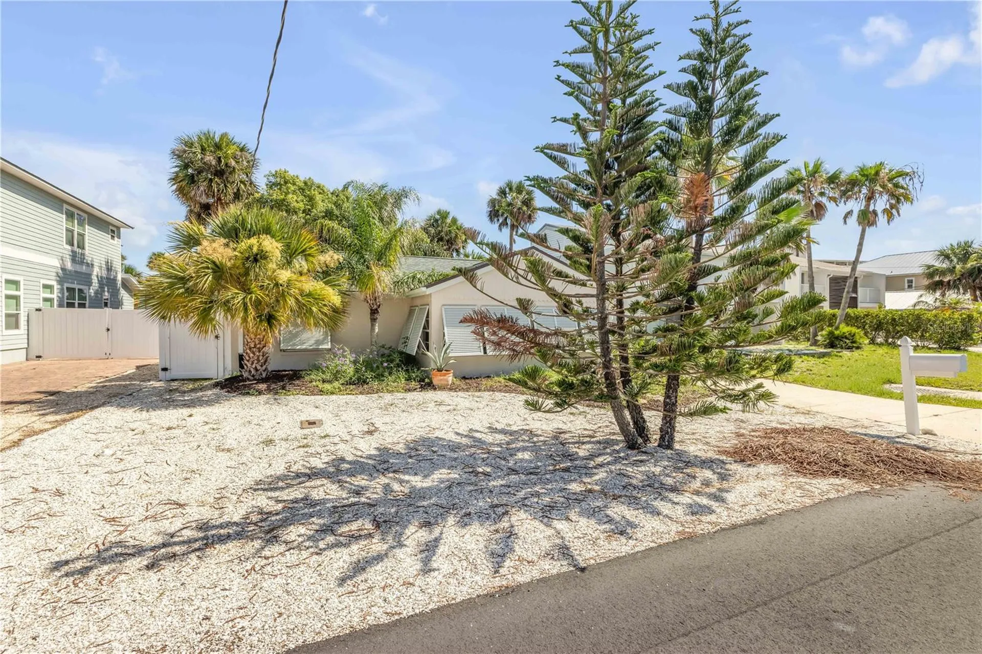 308 Due East Street New Smyrna Beach FL 32169