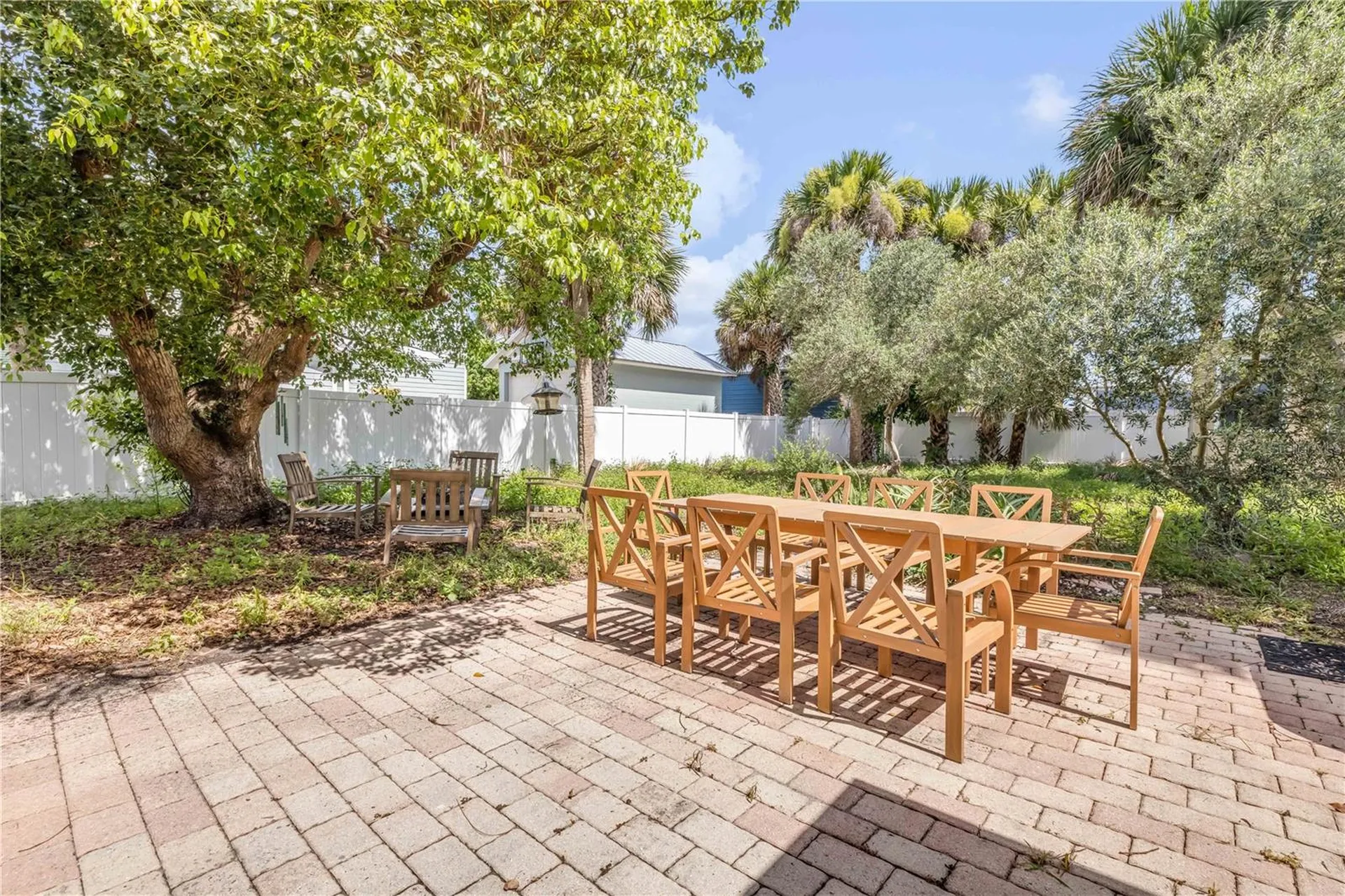 308 Due East Street New Smyrna Beach FL 32169