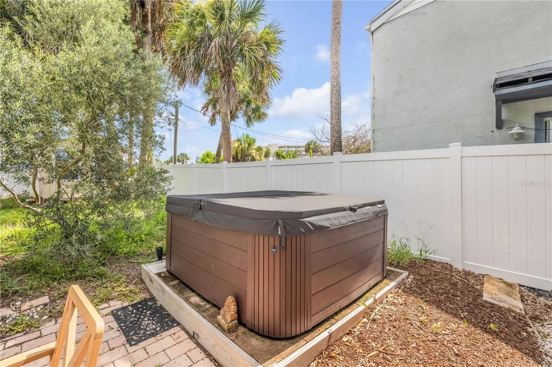 308 Due East Street New Smyrna Beach FL 32169