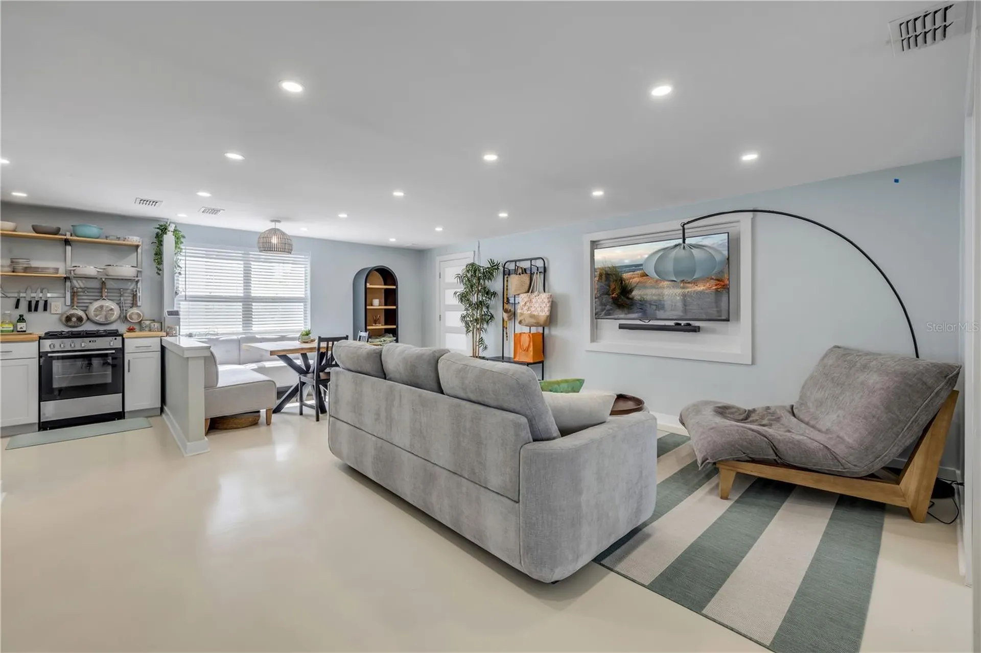 308 Due East Street New Smyrna Beach FL 32169