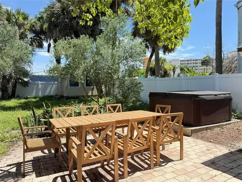 308 Due East Street New Smyrna Beach FL 32169