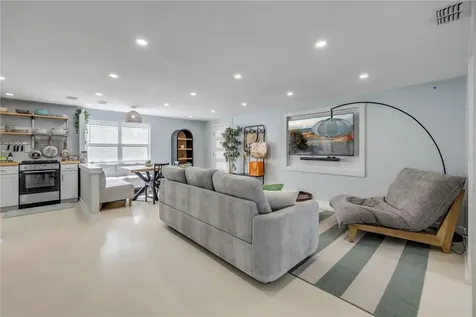 308 Due East Street New Smyrna Beach FL 32169