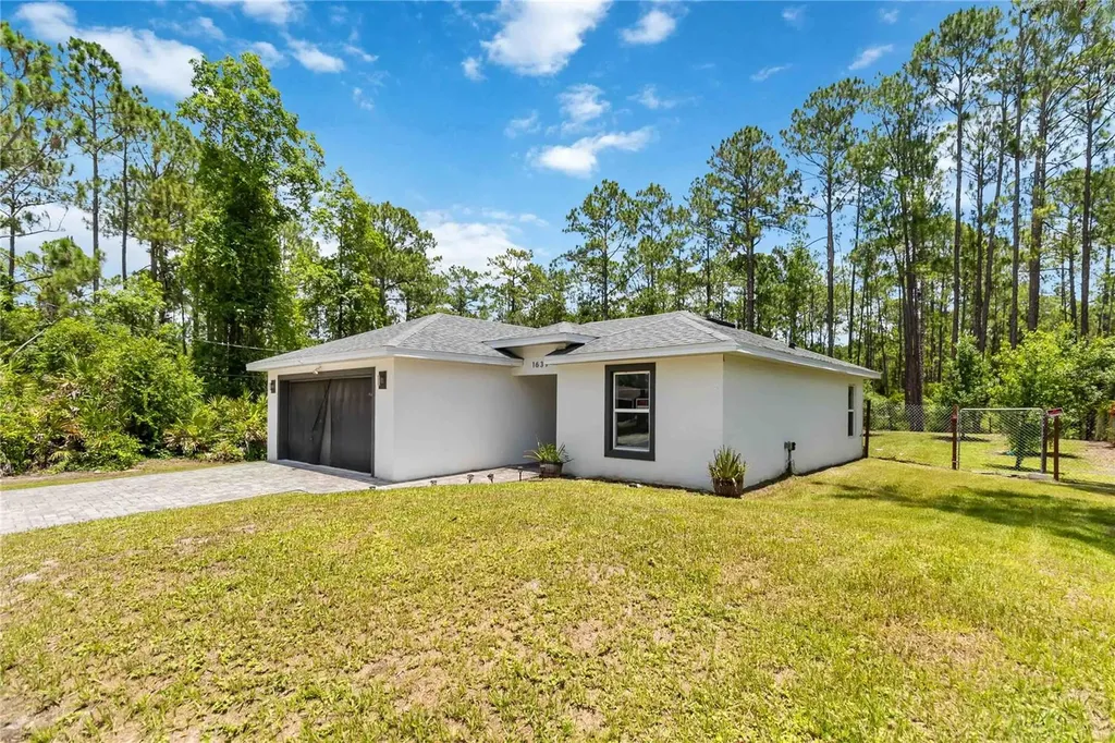 1639 11th Avenue Deland FL 32724