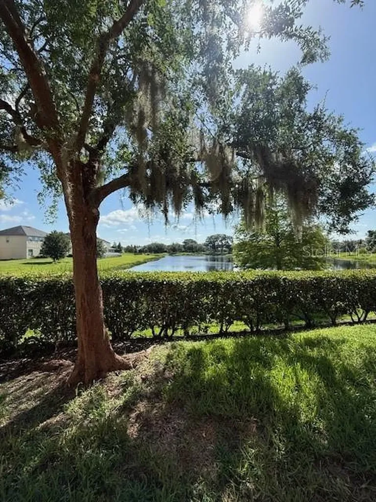 5447 Vineland Road Orlando FL 32811