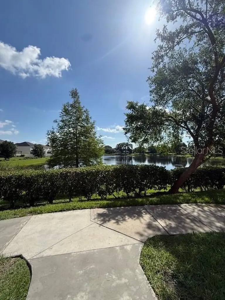 5447 Vineland Road Orlando FL 32811