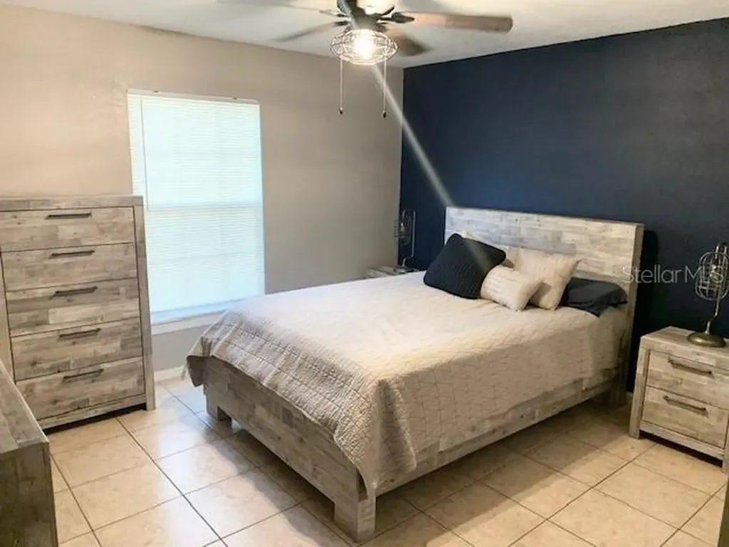 5447 Vineland Road Orlando FL 32811