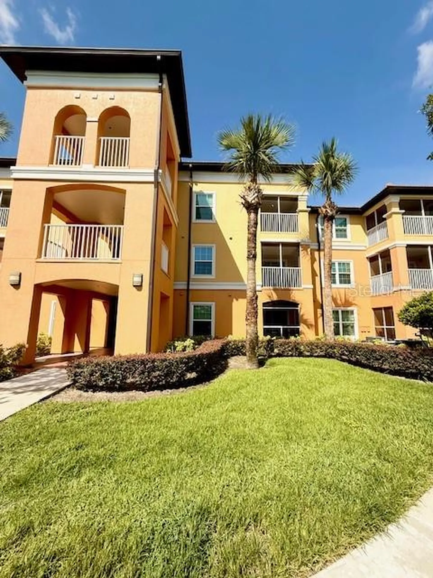 5447 Vineland Road Orlando FL 32811
