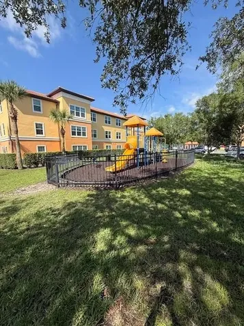 5447 Vineland Road Orlando FL 32811