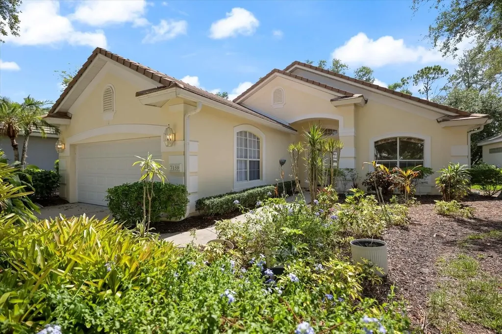 7159 Victoria Circle University Park FL 34201