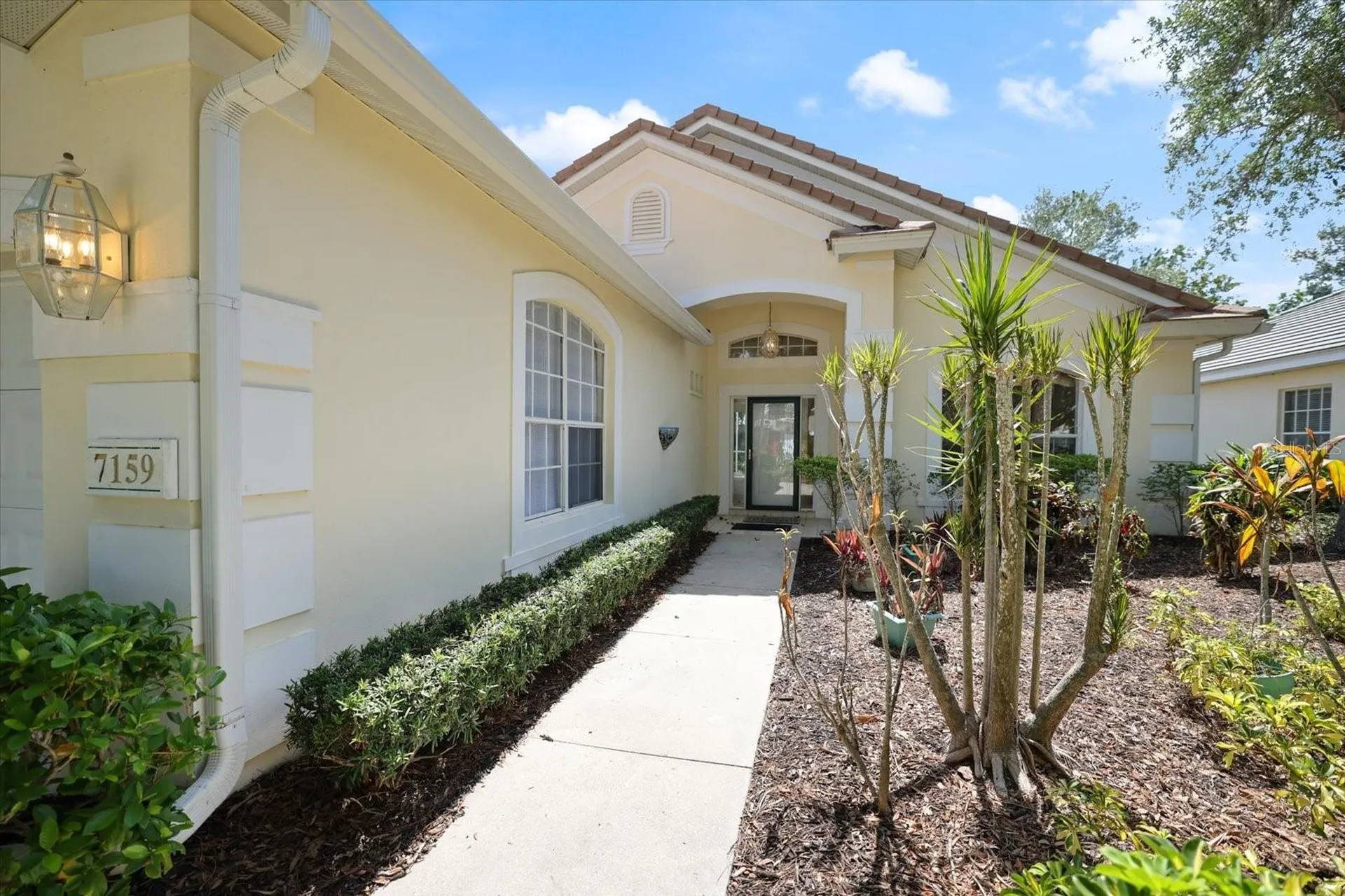 7159 Victoria Circle University Park FL 34201