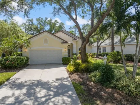 7159 Victoria Circle University Park FL 34201