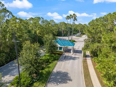 7159 Victoria Circle University Park FL 34201