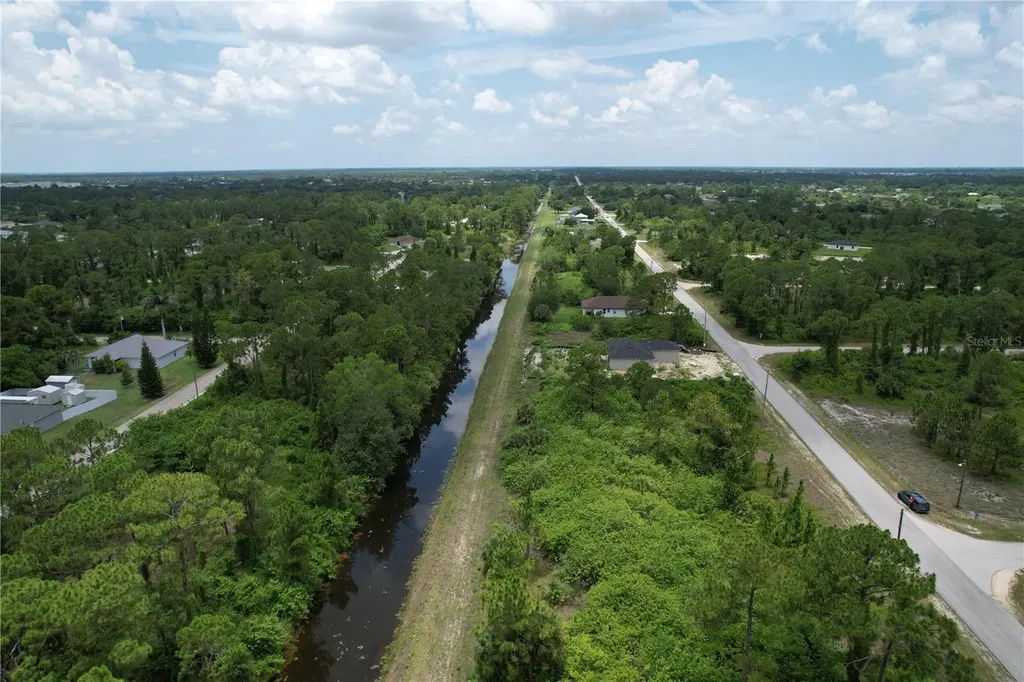 980 Lakeside Drive Lehigh Acres FL 33974