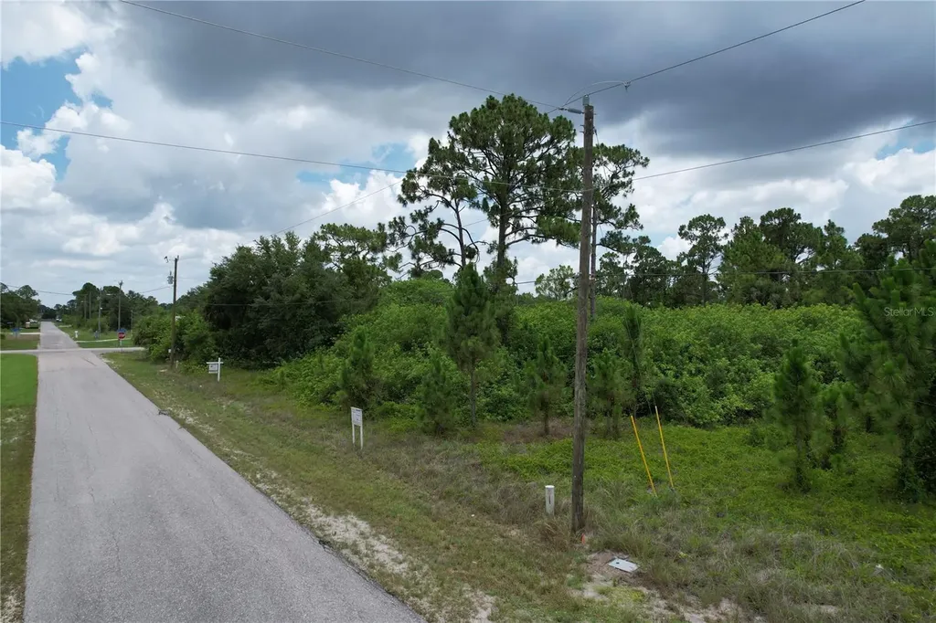 980 Lakeside Drive Lehigh Acres FL 33974