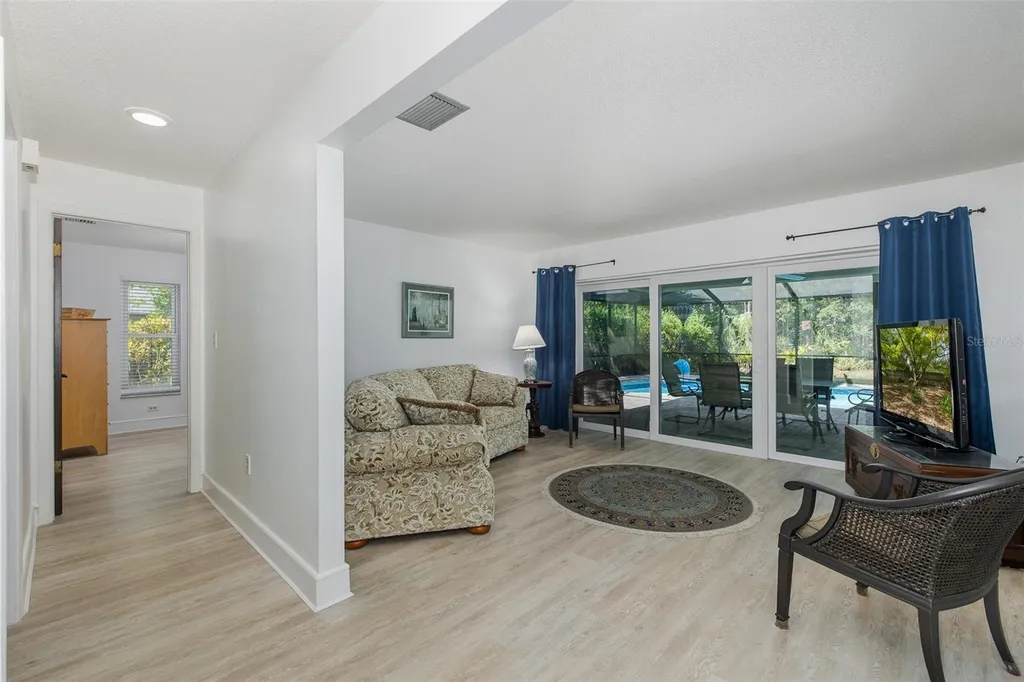 8120 Canterbury Circle Seminole FL 33777