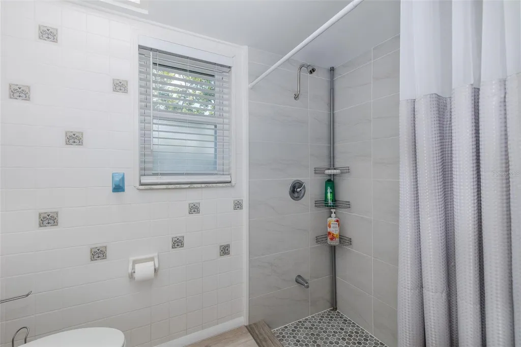 8120 Canterbury Circle Seminole FL 33777