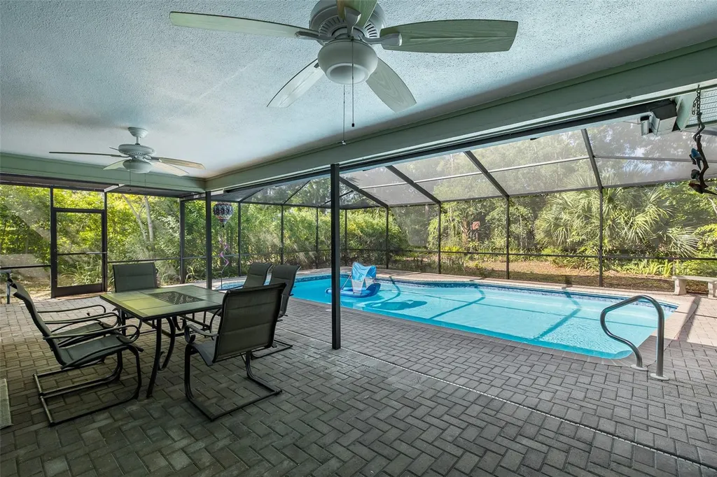8120 Canterbury Circle Seminole FL 33777