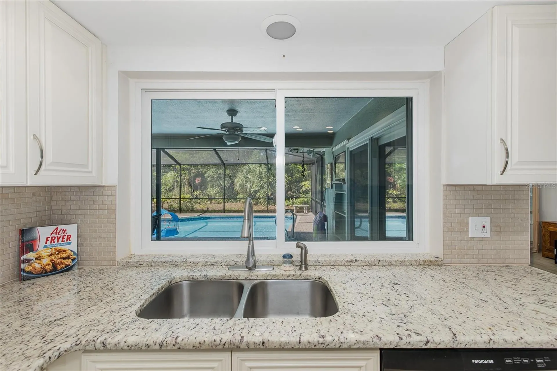 8120 Canterbury Circle Seminole FL 33777