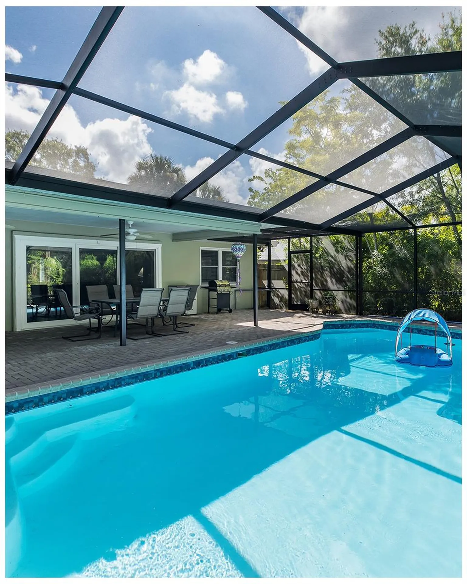 8120 Canterbury Circle Seminole FL 33777