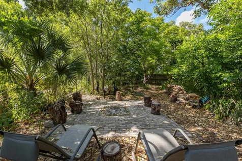 8120 Canterbury Circle Seminole FL 33777