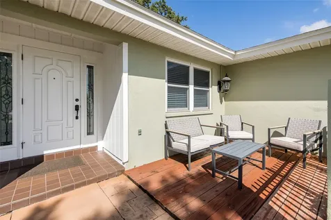 8120 Canterbury Circle Seminole FL 33777