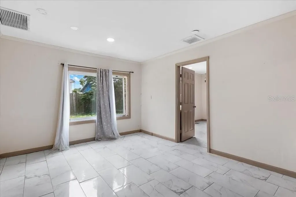 517 Oak Street Auburndale FL 33823