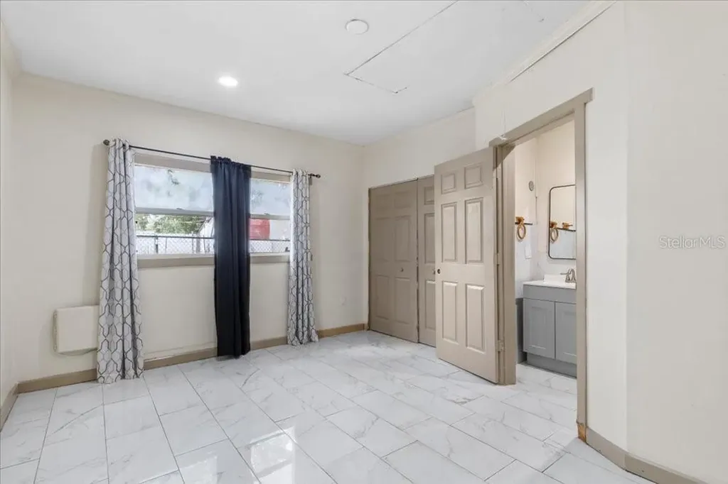 517 Oak Street Auburndale FL 33823