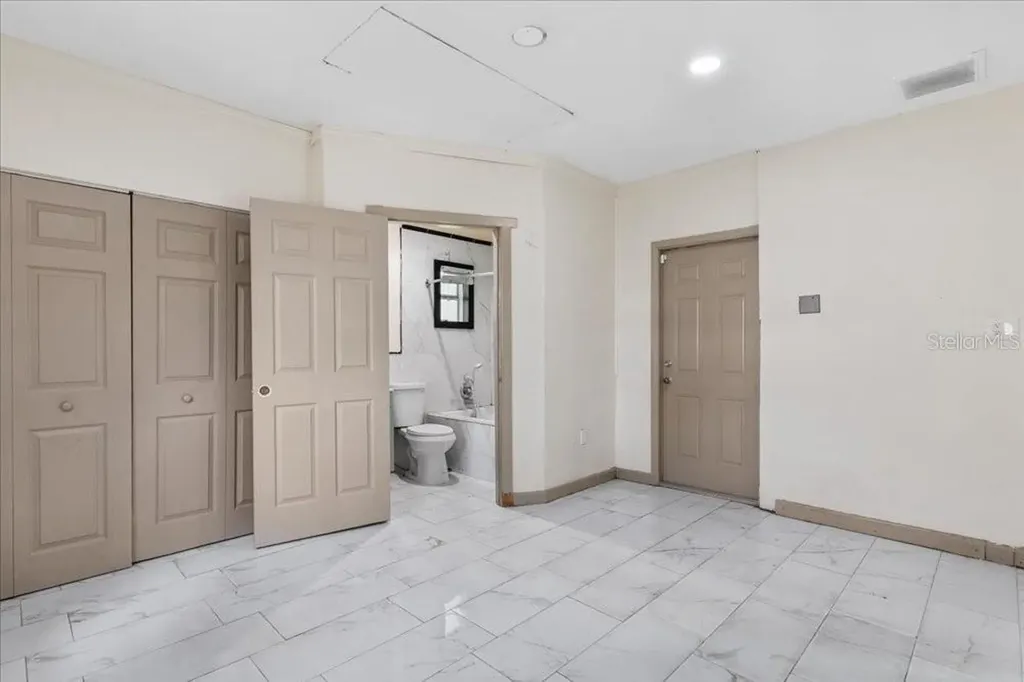 517 Oak Street Auburndale FL 33823