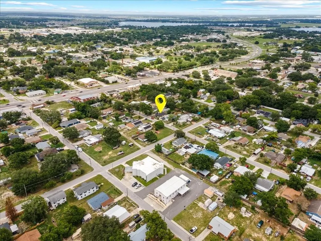 517 Oak Street Auburndale FL 33823