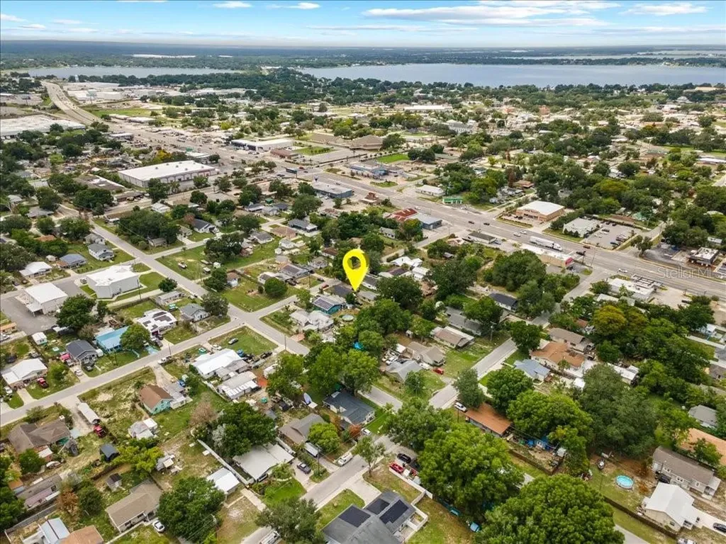 517 Oak Street Auburndale FL 33823