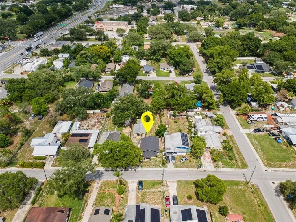 517 Oak Street Auburndale FL 33823