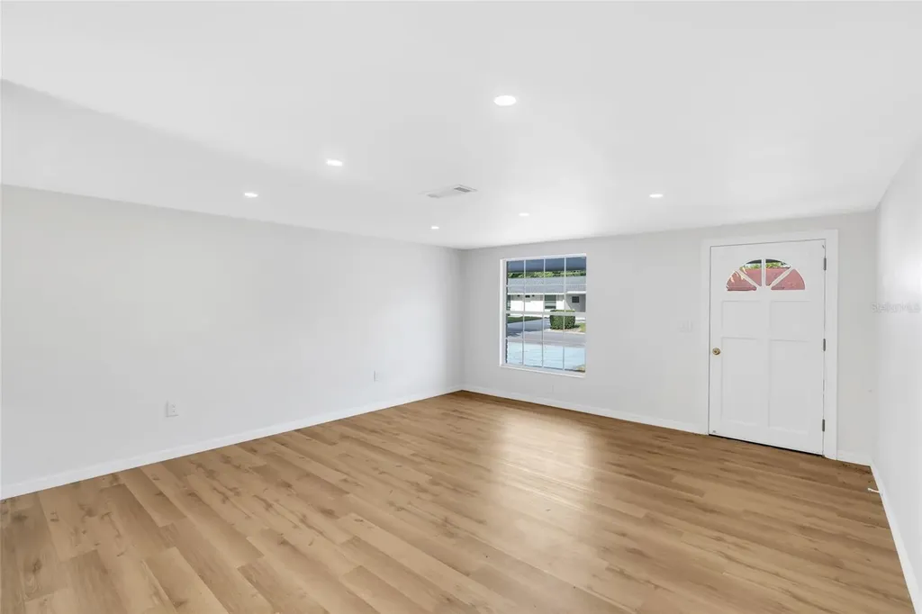 4603 Atlantic Avenue Sarasota FL 34233