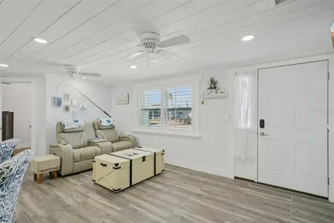 13700 Leslie Drive Hudson FL 34667