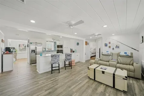 13700 Leslie Drive Hudson FL 34667