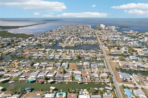 13700 Leslie Drive Hudson FL 34667