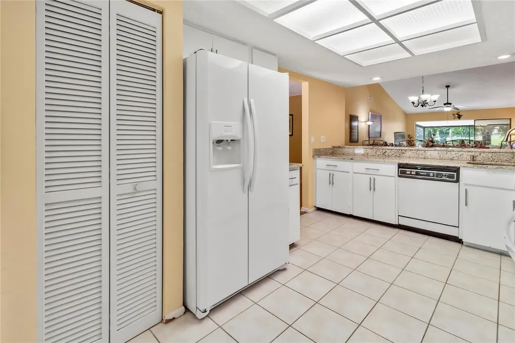4660 La Jolla Drive Bradenton FL 34210