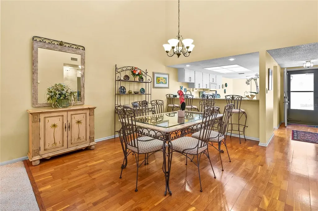4660 La Jolla Drive Bradenton FL 34210
