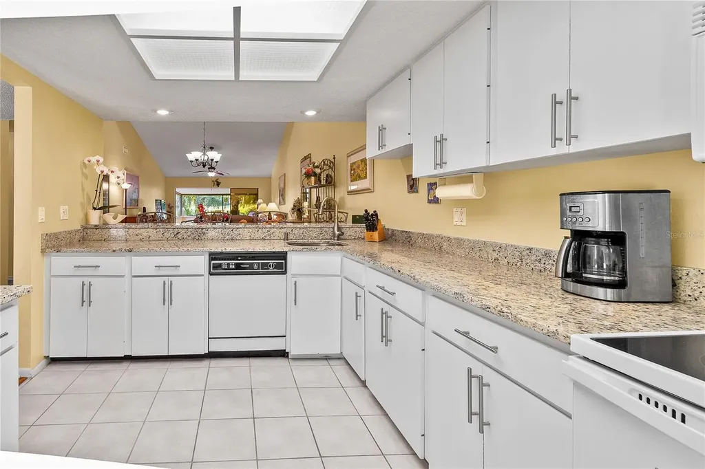 4660 La Jolla Drive Bradenton FL 34210