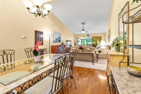 4660 La Jolla Drive Bradenton FL 34210