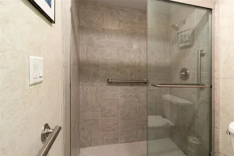 4660 La Jolla Drive Bradenton FL 34210