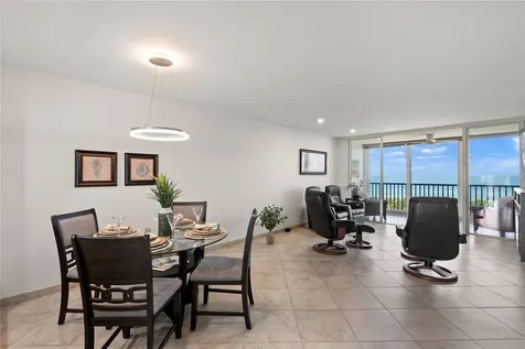 8630 Midnight Pass Road Sarasota FL 34242