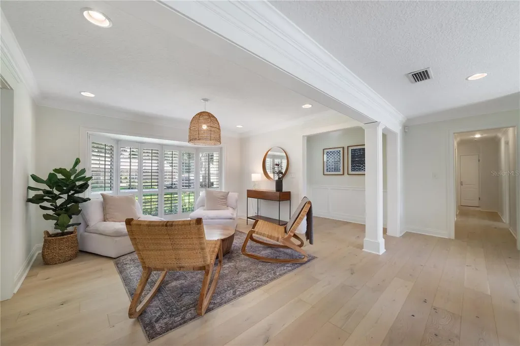 1615 King Arthur Circle Maitland FL 32751