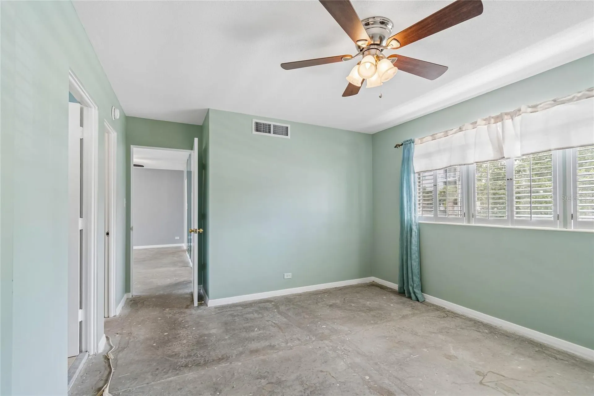 1365 N Snell Isle Boulevard NE St Petersburg FL 33704