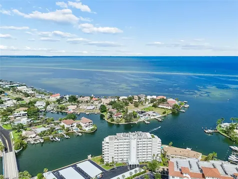 1365 N Snell Isle Boulevard NE St Petersburg FL 33704
