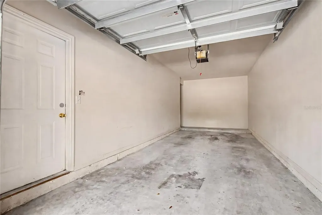 18111 Villa Creek Drive Tampa FL 33647