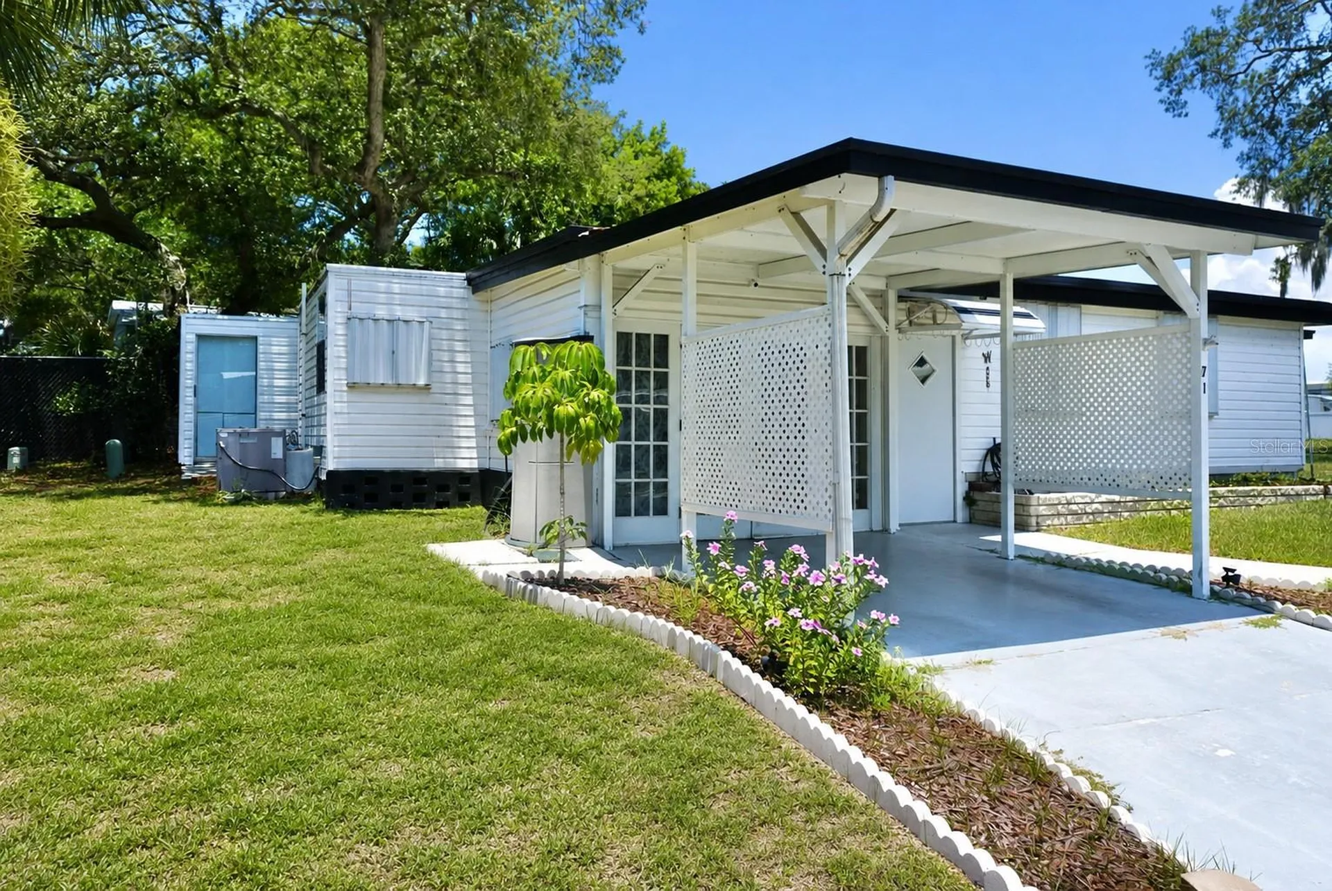 980 7th Street NW Largo FL 33770
