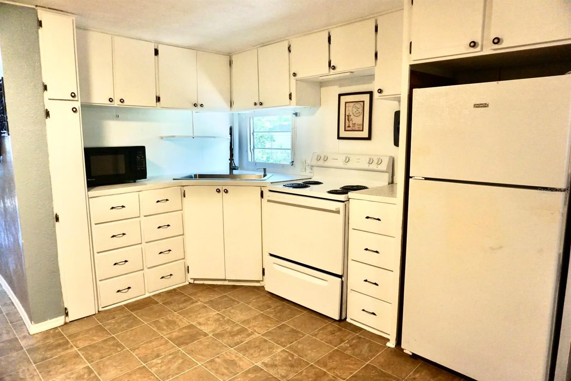 980 7th Street NW Largo FL 33770