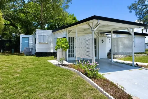 980 7th Street NW Largo FL 33770