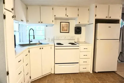 980 7th Street NW Largo FL 33770