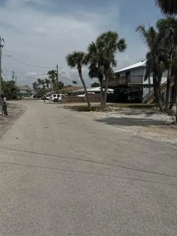 1285 Holiday Drive Englewood FL 34223